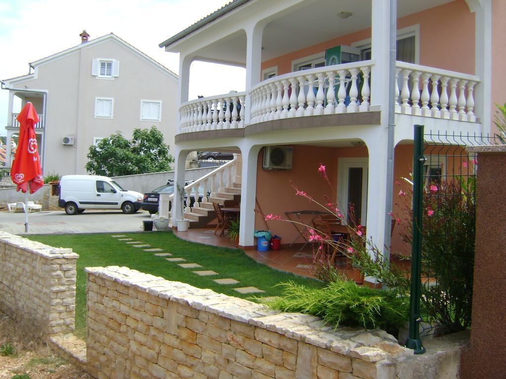 Apartments Krajacic Malinska Luaran gambar
